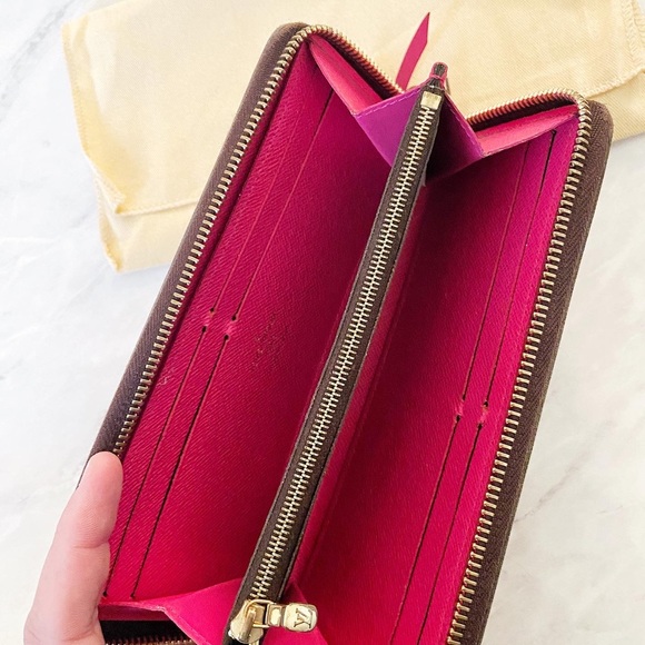 SOLD! ✔️ - Picture 3 of 9